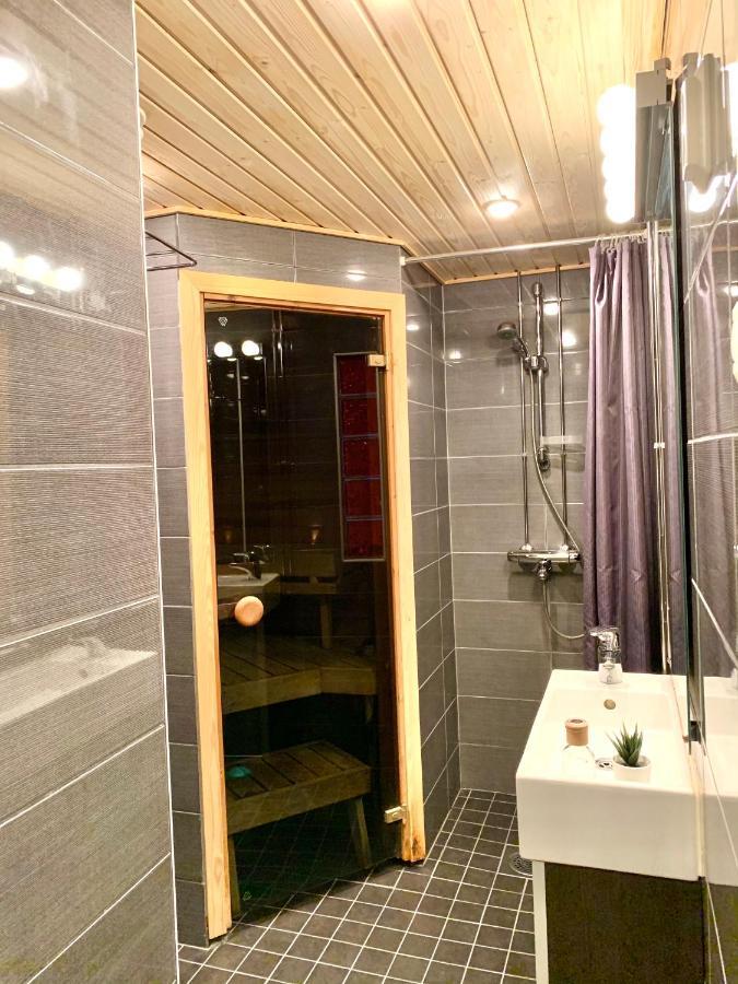 City Home Finland Ratina - Spacious Studio With Own Sauna And Great Location Next To Uros Live Arena Tampere Esterno foto